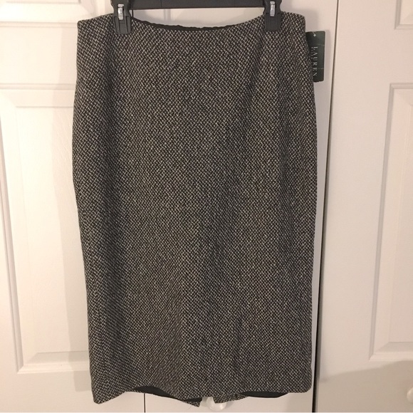 Ralph Lauren Dresses & Skirts - NWT Wool Ralph Lauren- midi pencil skirt